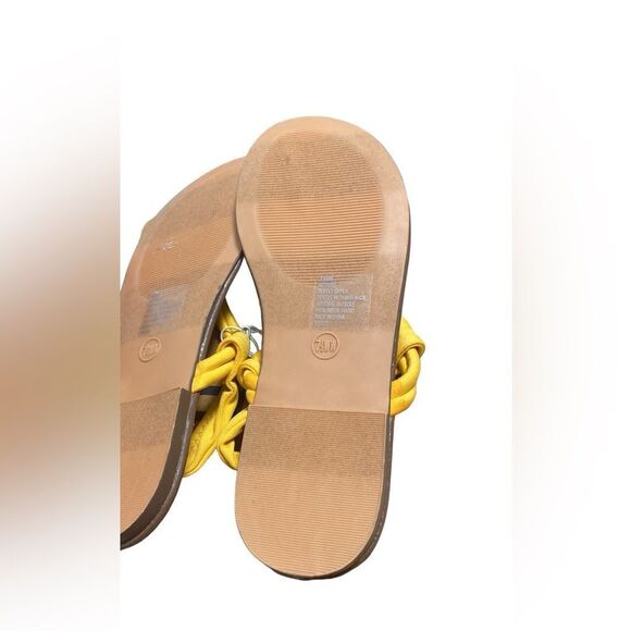 TÓRRID  T-Strap Sandal - Picture 8 of 9